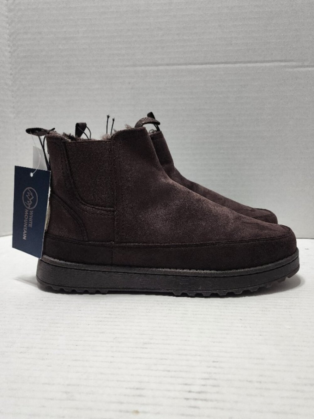 New White Mountain Isleworth Dark Brown Boot - Faux Suede & Fur - Size 9.5